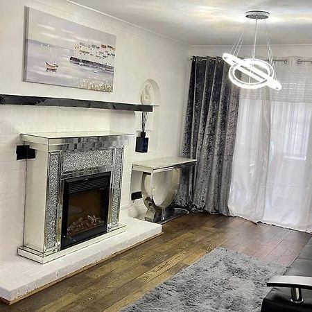 Spacious 4 Bedroom House Billericay Ngoại thất bức ảnh