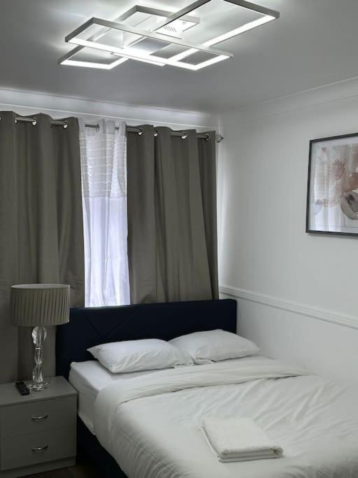 Spacious 4 Bedroom House Billericay Ngoại thất bức ảnh