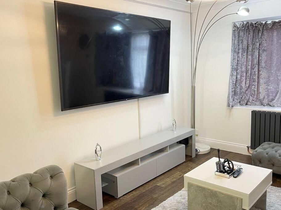 Spacious 4 Bedroom House Billericay Ngoại thất bức ảnh